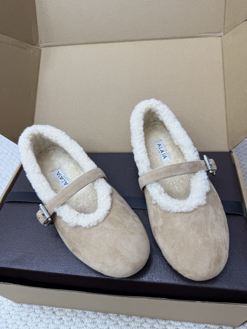 Alaia Flat Shoes
